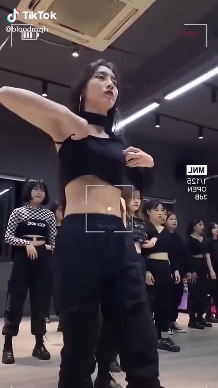 user6578443390459 (@bloodmzjh) on TikTok 42