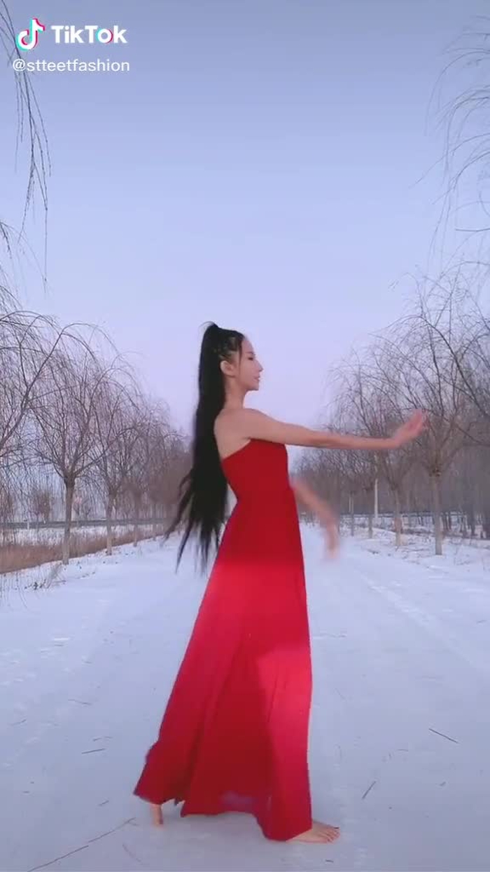 Zhuang Li (@stteetfashion) on TikTok 422
