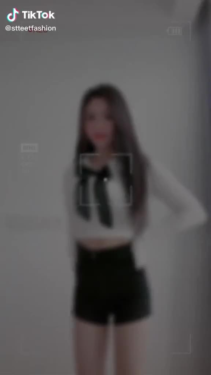 Zhuang Li (@stteetfashion) on TikTok 423