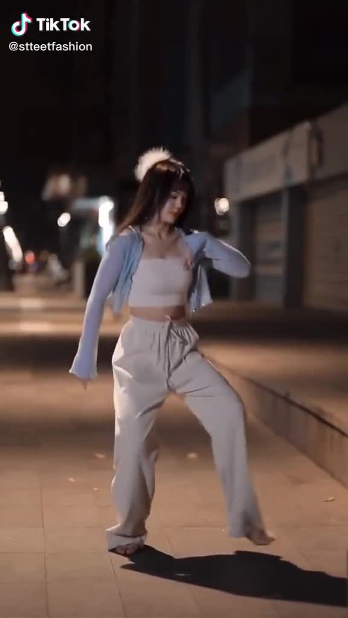 Zhuang Li (@stteetfashion) on TikTok 433