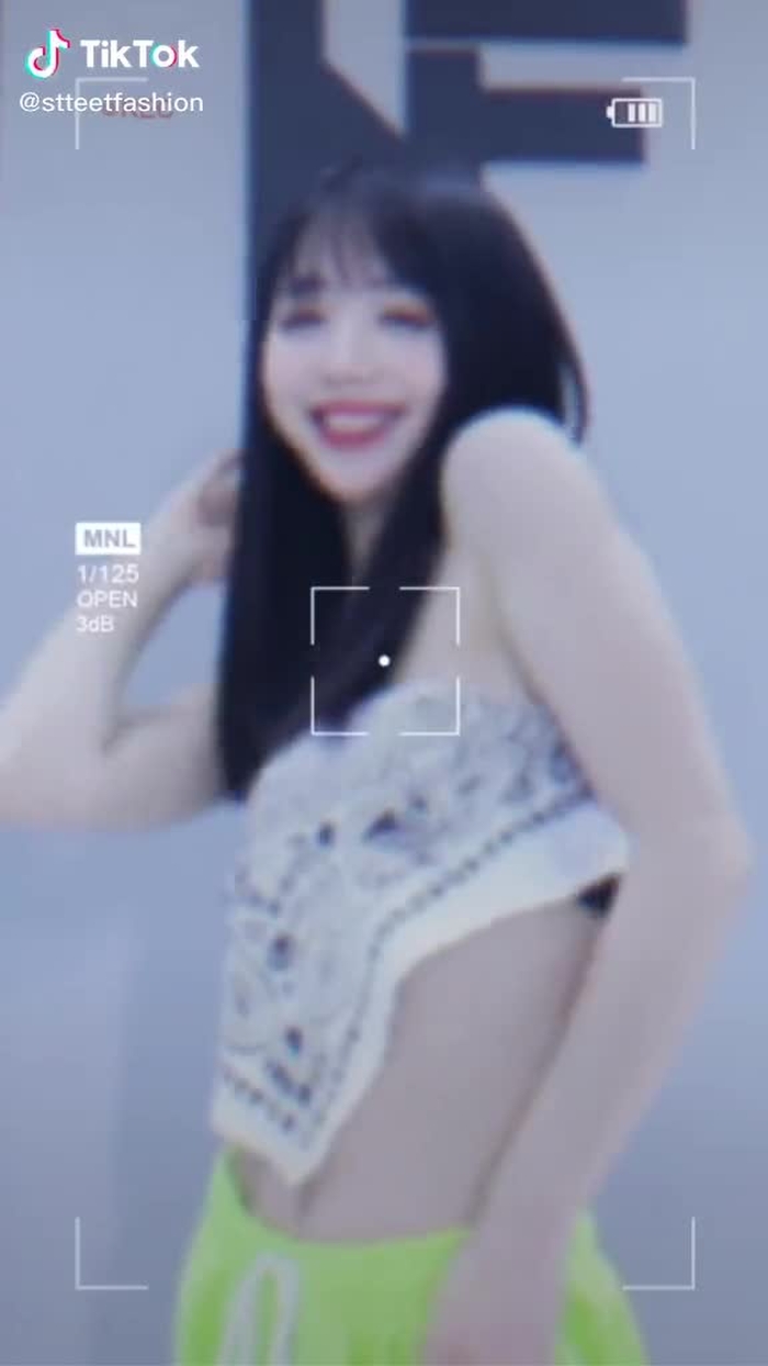 Zhuang Li (@stteetfashion) on TikTok 443