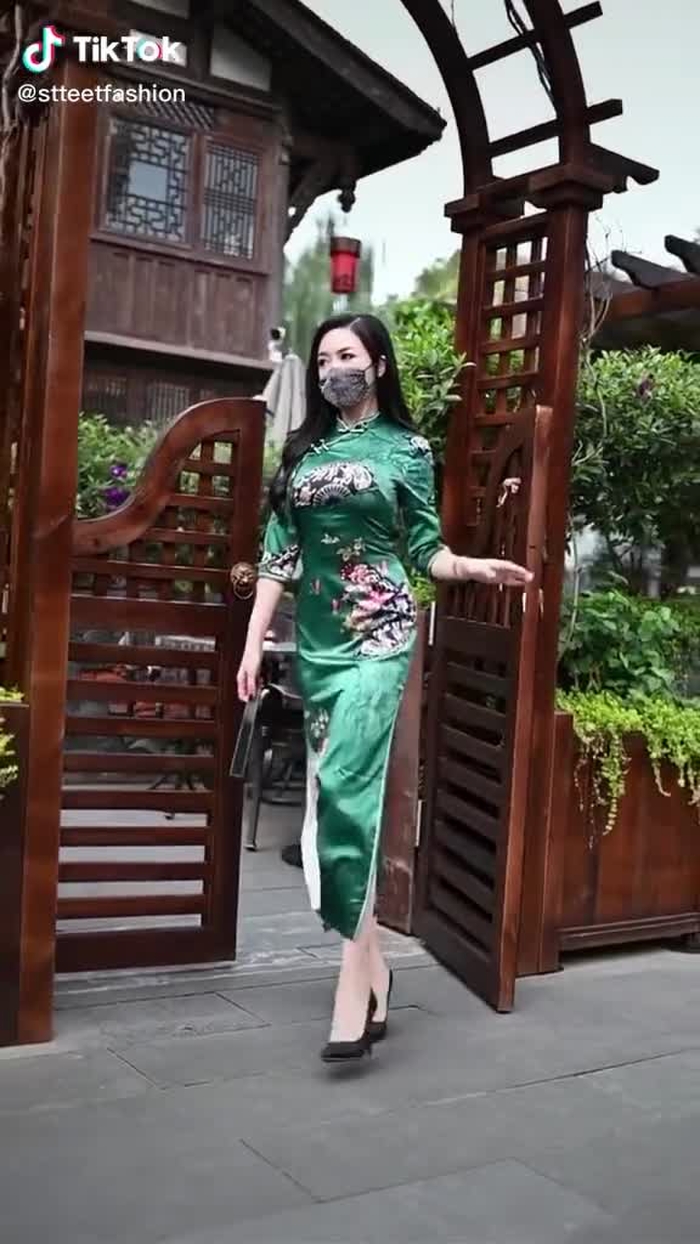Zhuang Li (@stteetfashion) on TikTok 444