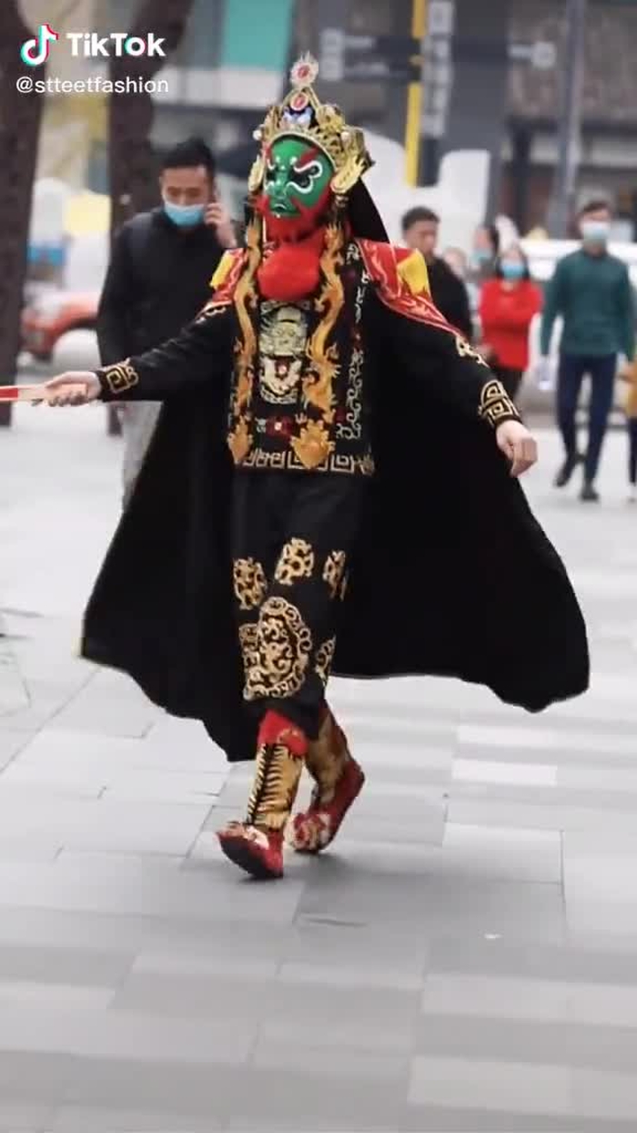 Chinese magic, face change