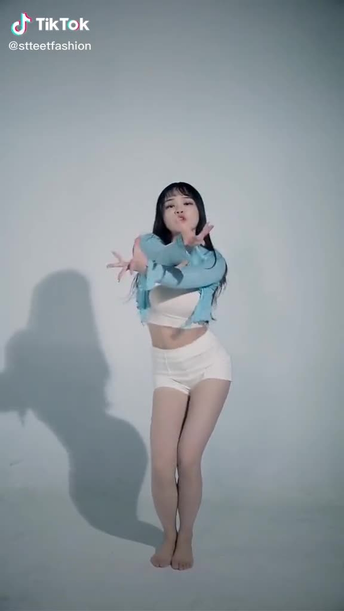 Zhuang Li (@stteetfashion) on TikTok 568