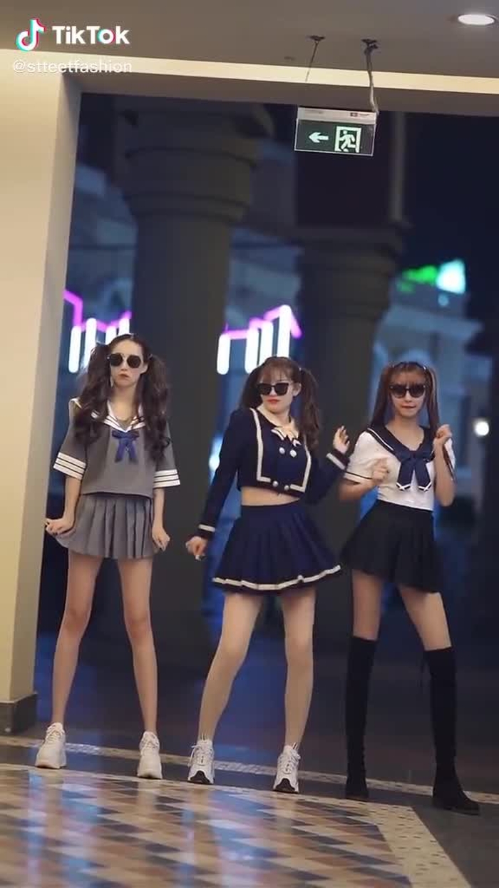 Zhuang Li (@stteetfashion) on TikTok 614