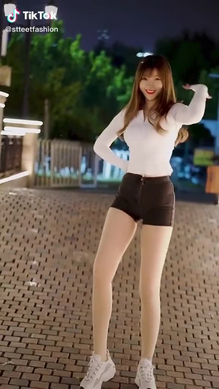 Zhuang Li (@stteetfashion) on TikTok 654