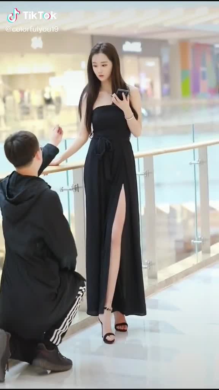 Why don't you help me？Who can help me？😞😫😤#foryou #beauty #beautifulgirl #tiktok #gorgeous #viral