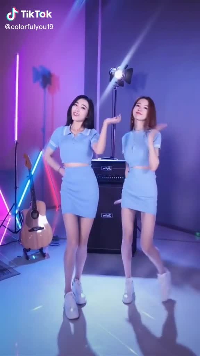 Beautiful twins😍😍#hotgirl #beauty #sexy #dancer #foryou #fyp #foryourpage