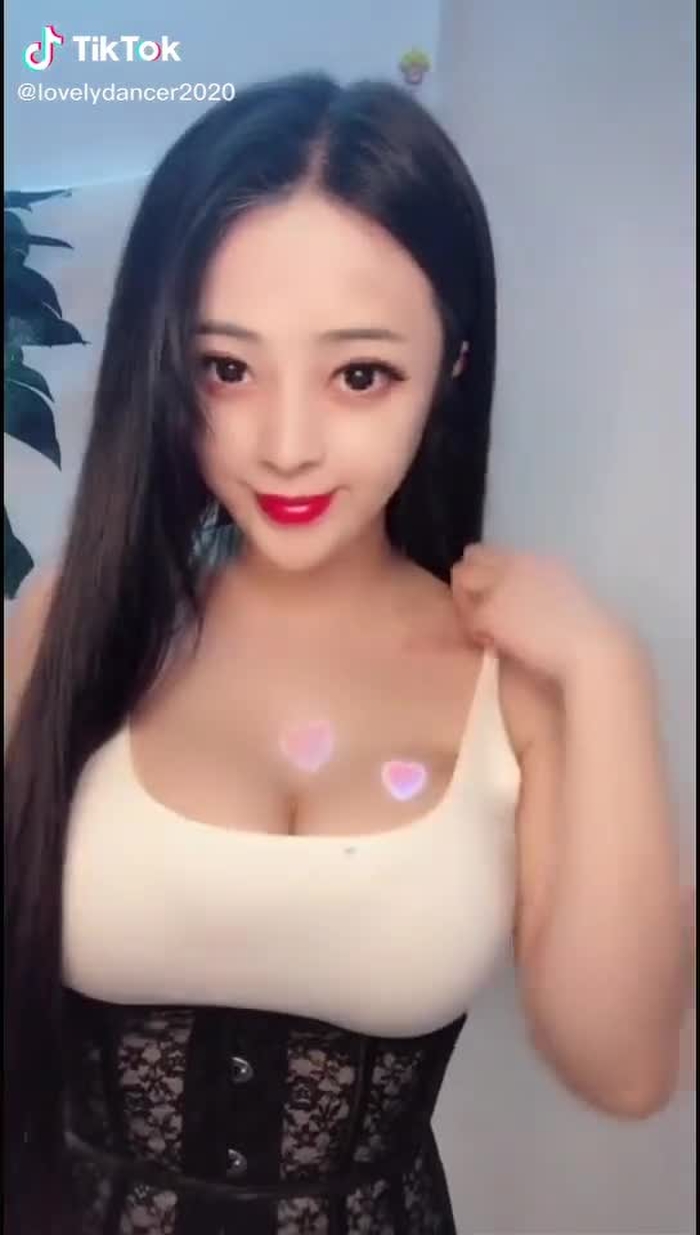 Wow so sexy 😍😍😘#beautiful #beautifulgirl #foryou #fyp #sexybody #dance #dancer