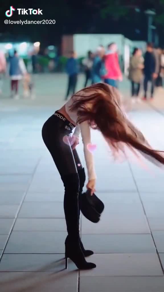 Wow so sexy 😍😍#dancer #dance #fyp #foryou #beautifulgirl #sexybody #beautiful