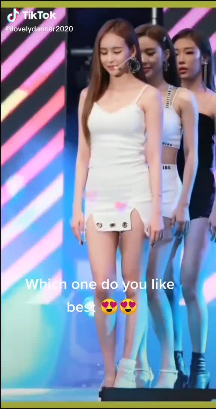 Follow for more😘😘#beautiful #beautifulgirl #sexybody #foryou #dance #girl