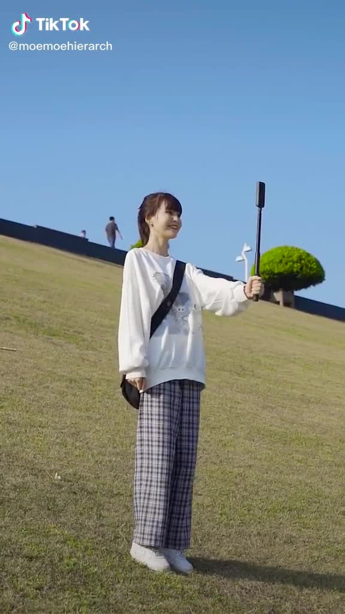 Jianhao Li (@cn_streetfashion) on TikTok 205