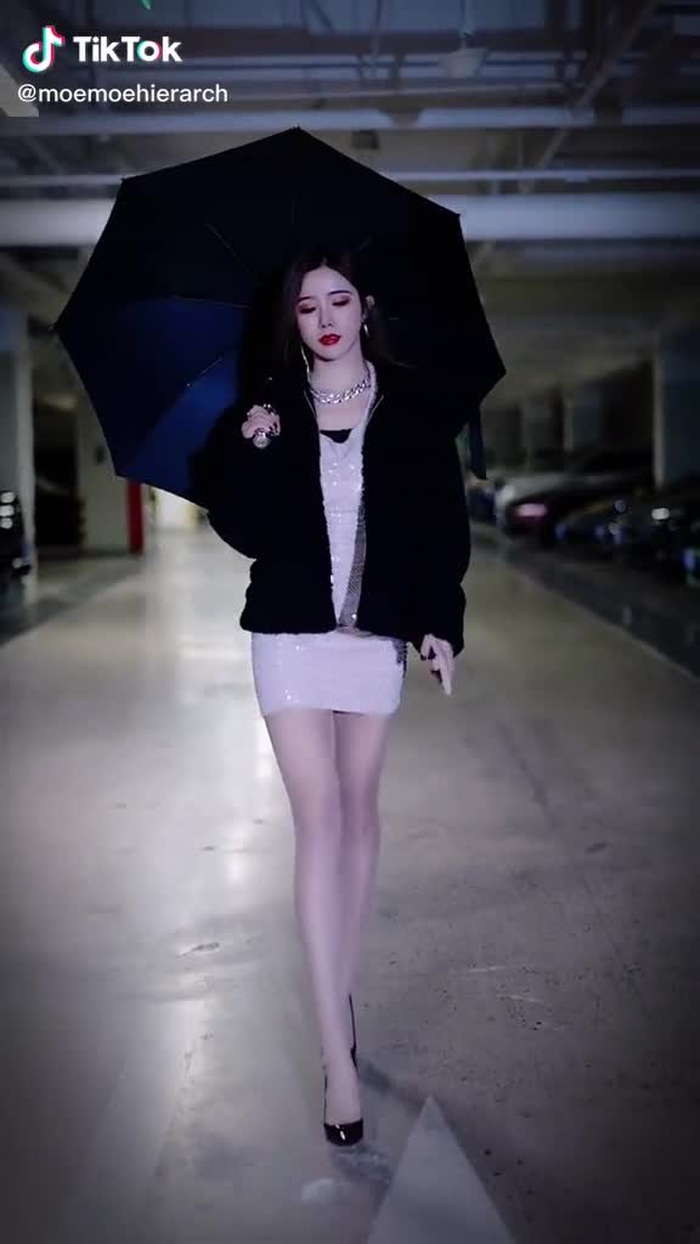 Jianhao Li (@cn_streetfashion) on TikTok 214