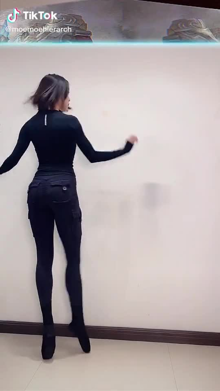 Jianhao Li (@cn_streetfashion) on TikTok 244