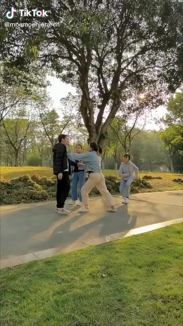 Jianhao Li (@cn_streetfashion) on TikTok 246