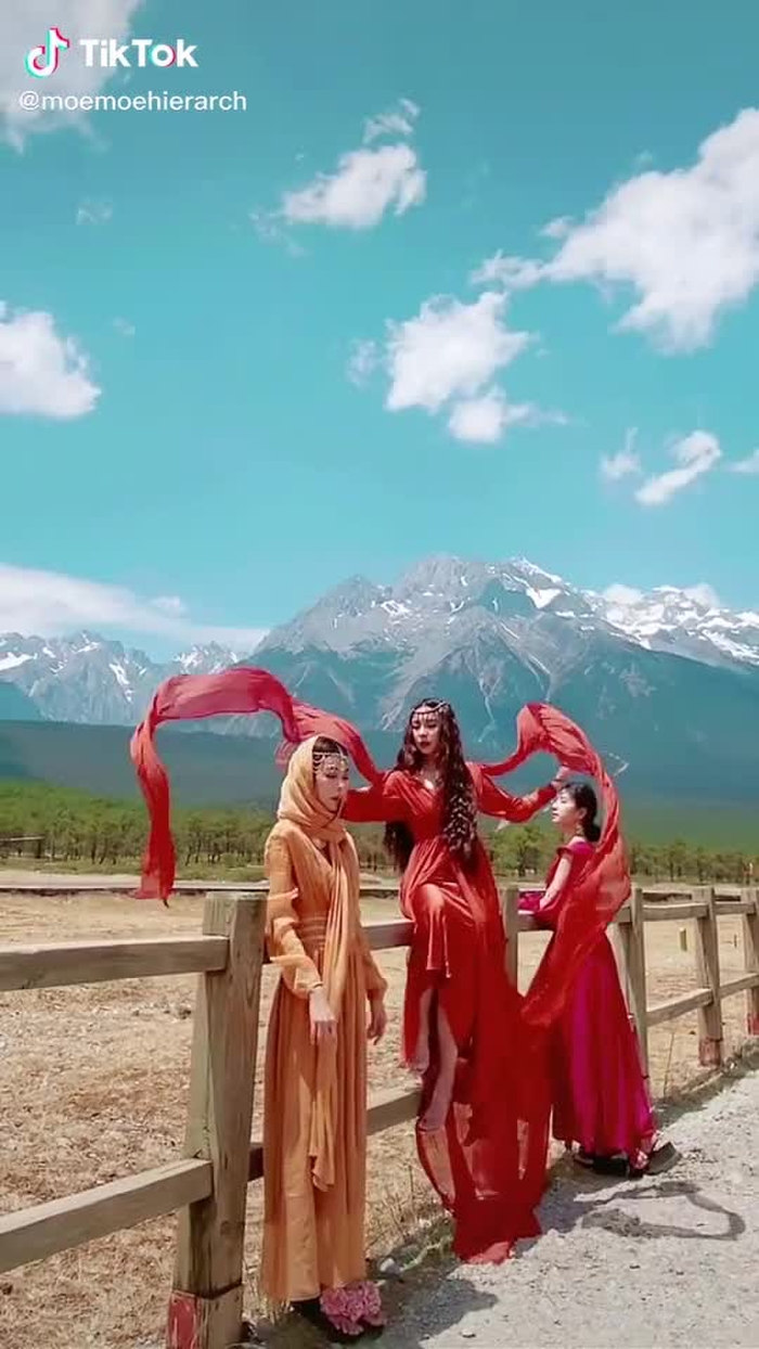 Jianhao Li (@cn_streetfashion) on TikTok 250