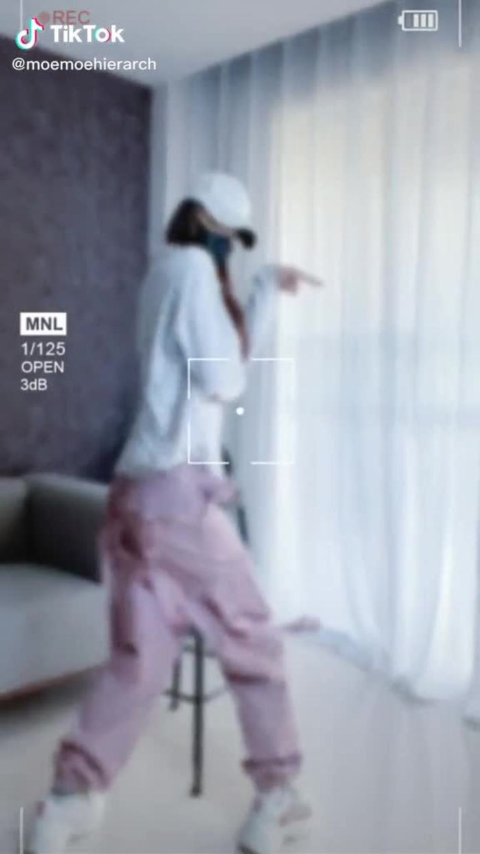 Jianhao Li (@cn_streetfashion) on TikTok 251