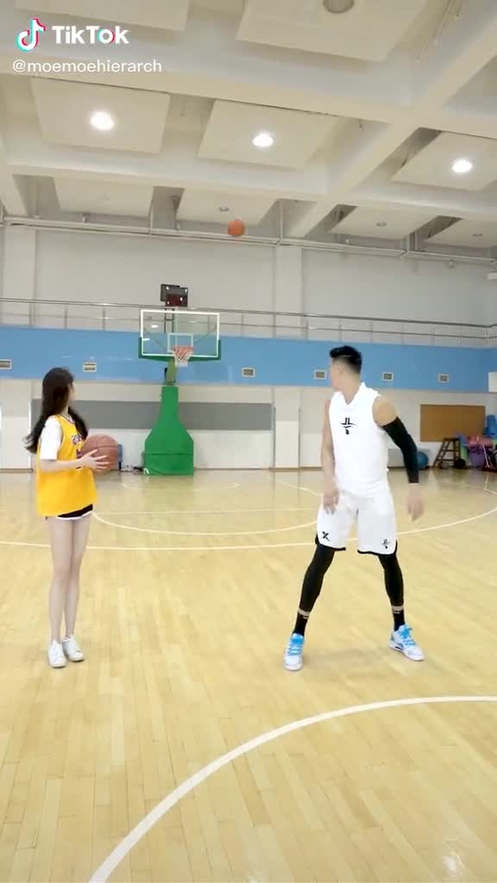 Does anyone want to play basketball with us?