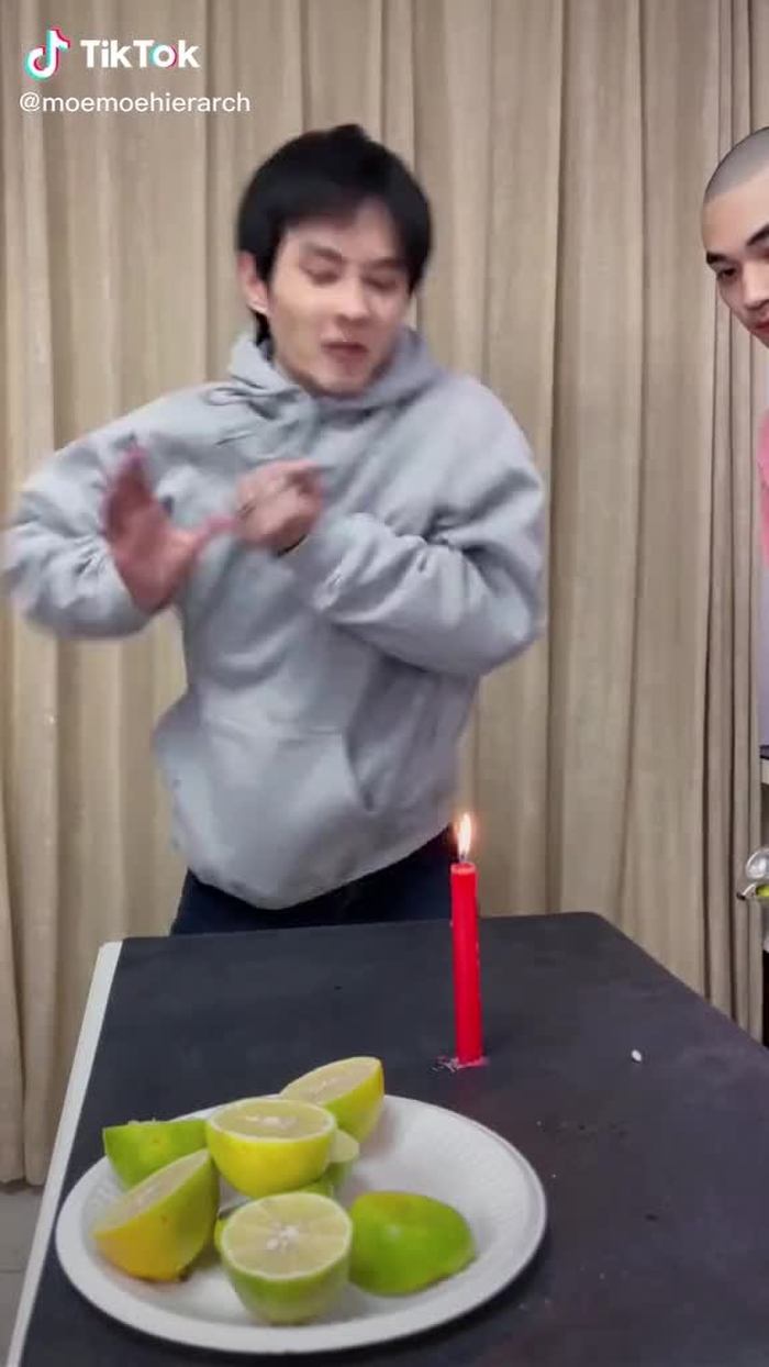 Jianhao Li (@cn_streetfashion) on TikTok 258
