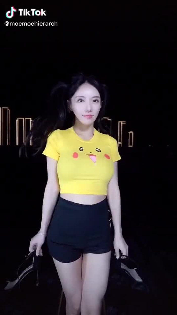 Jianhao Li (@cn_streetfashion) on TikTok 280