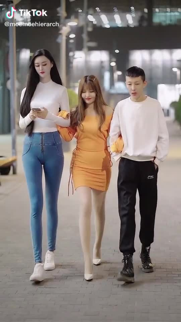 Jianhao Li (@cn_streetfashion) on TikTok 282
