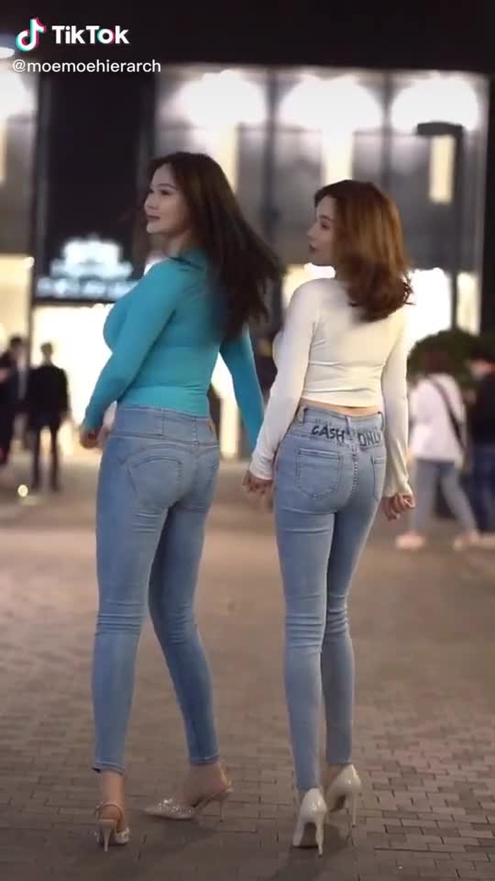 Jianhao Li (@cn_streetfashion) on TikTok 287