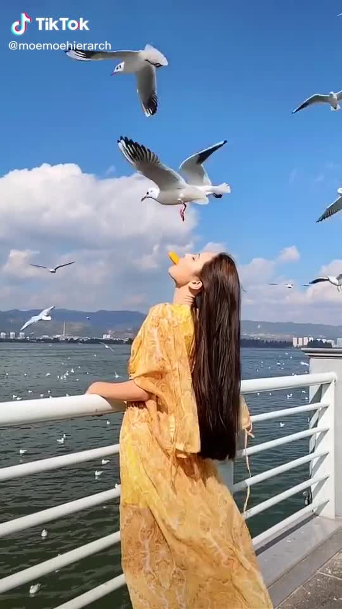 Jianhao Li (@cn_streetfashion) on TikTok 297