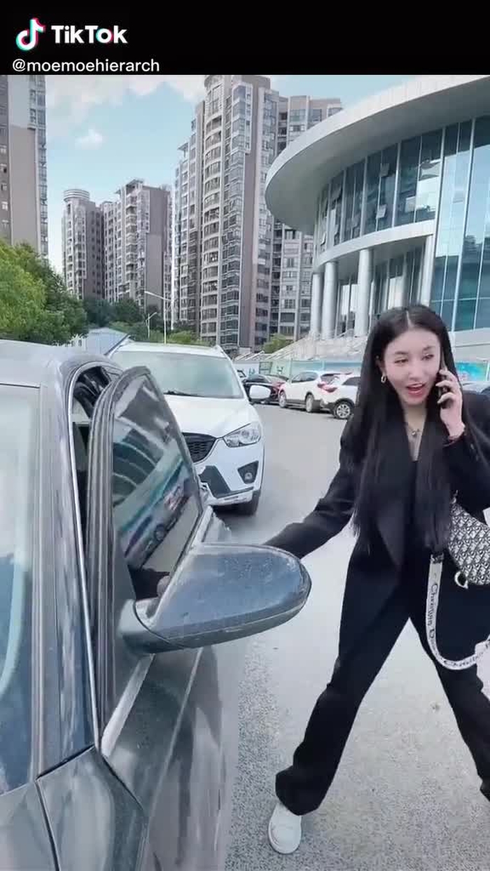 sister got on the wrong bus