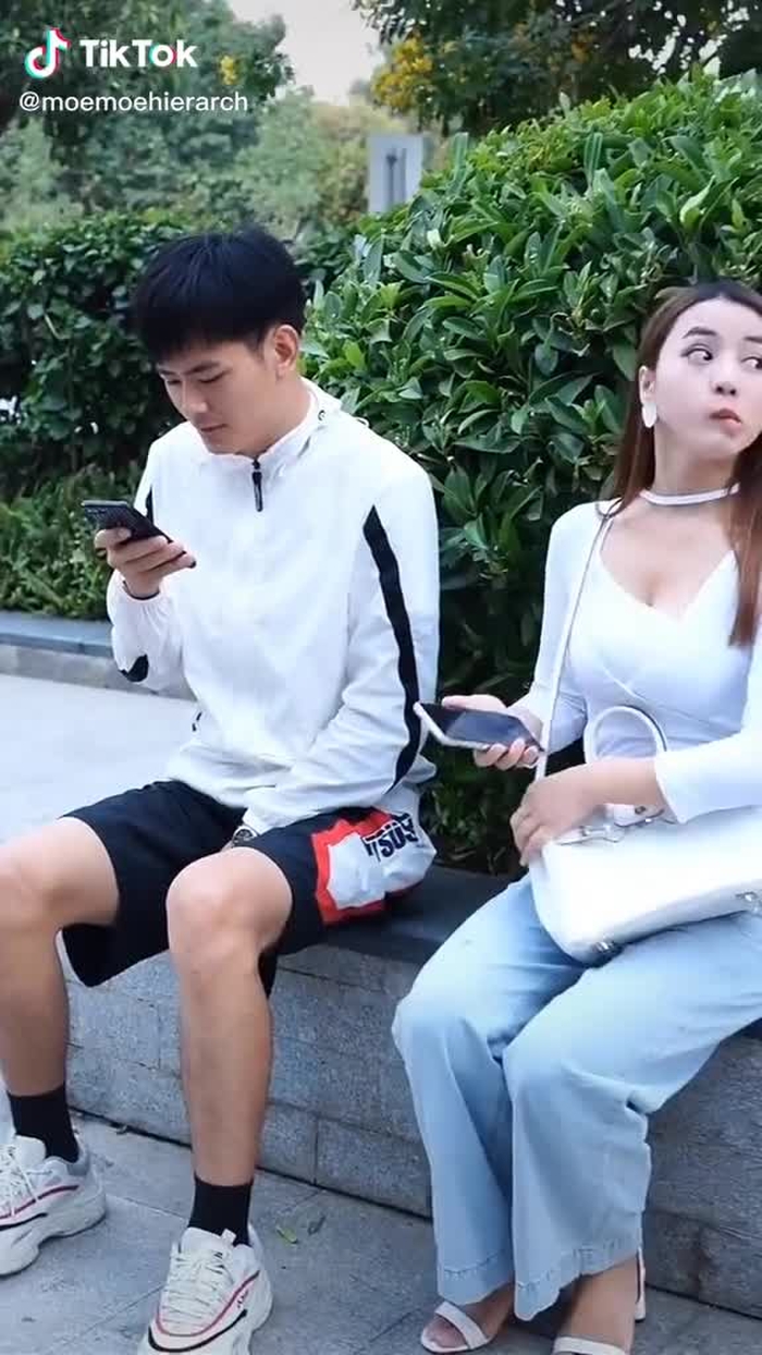 Jianhao Li (@cn_streetfashion) on TikTok 301