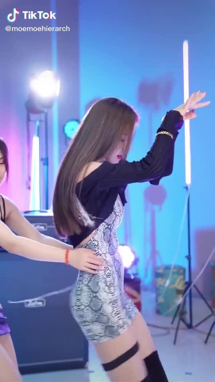 🥰🥰🥰💋🎶#tiktok #dance #butterfly #goddess #foryou #fyp