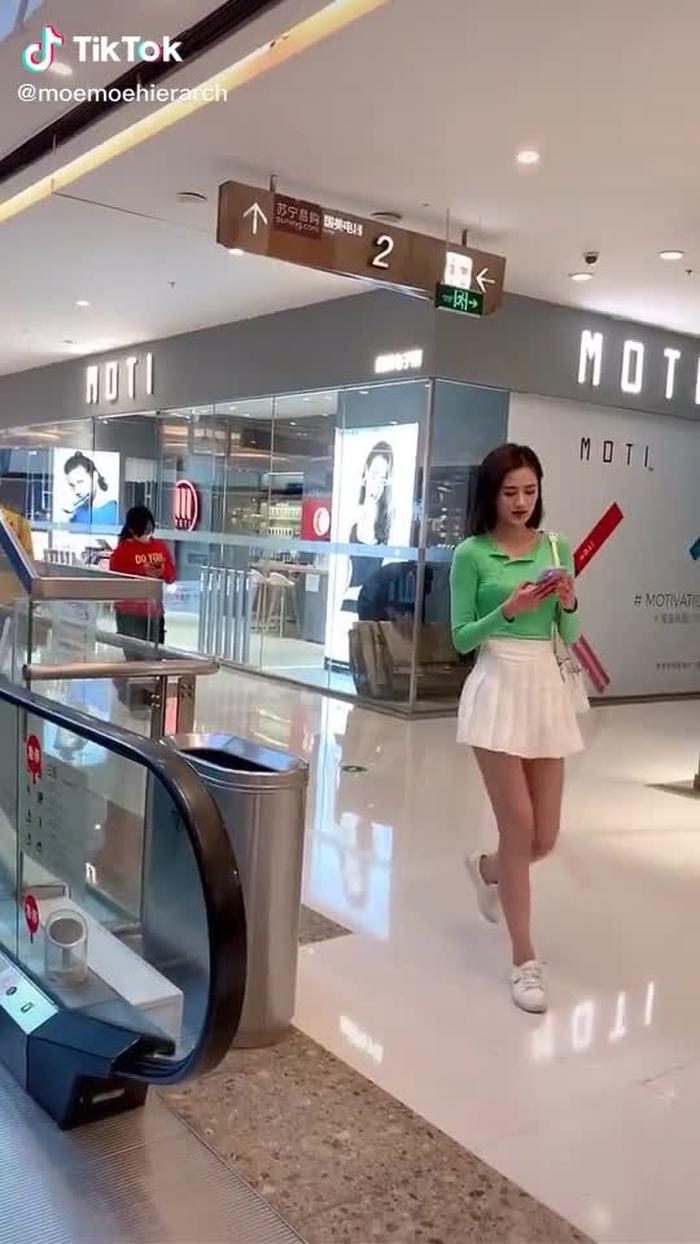 Jianhao Li (@cn_streetfashion) on TikTok 308