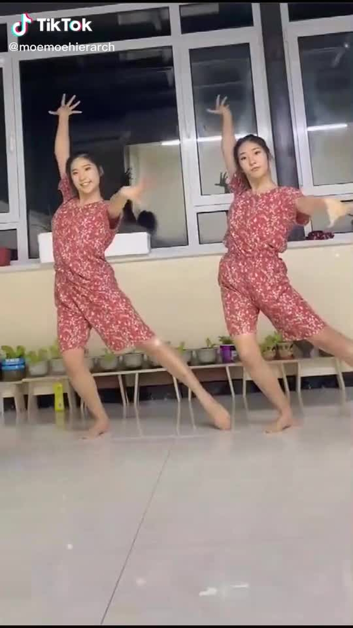 Jianhao Li (@cn_streetfashion) on TikTok 309