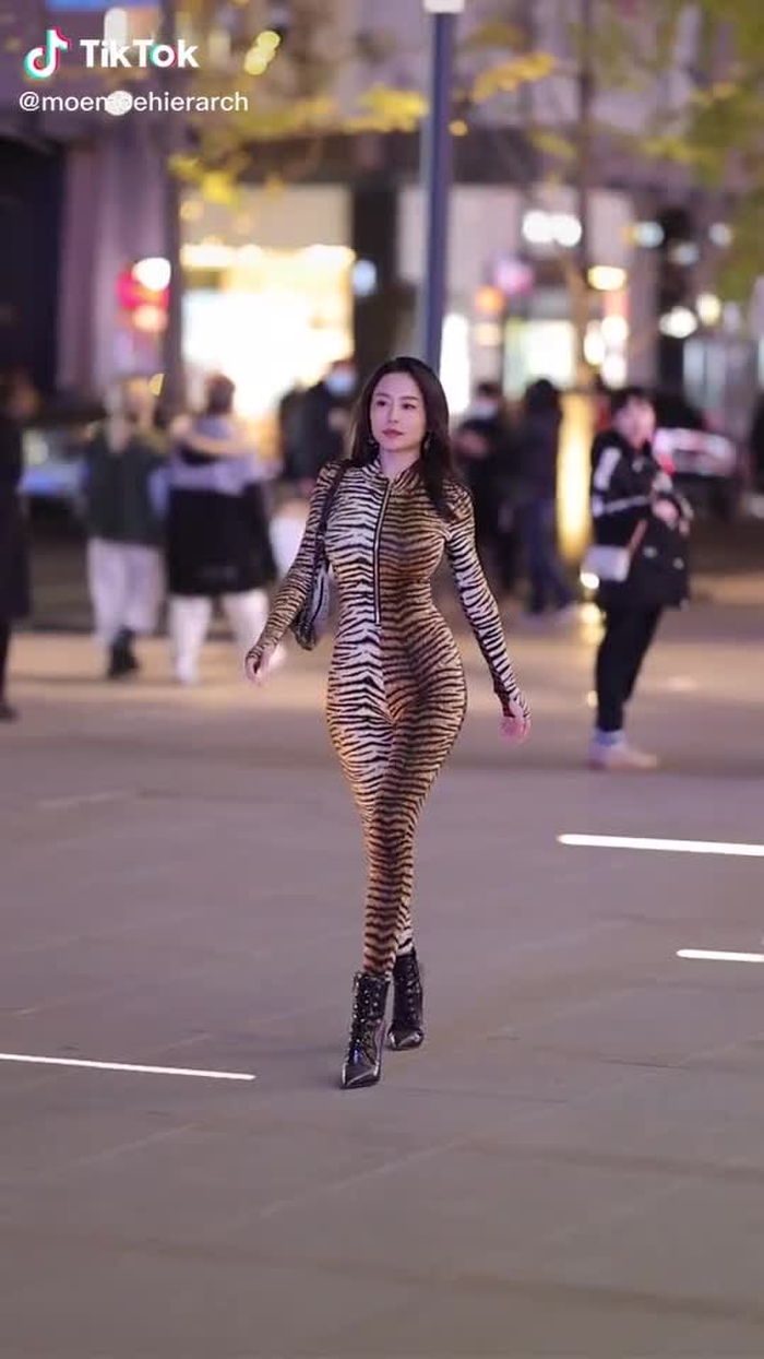 Jianhao Li (@cn_streetfashion) on TikTok 320
