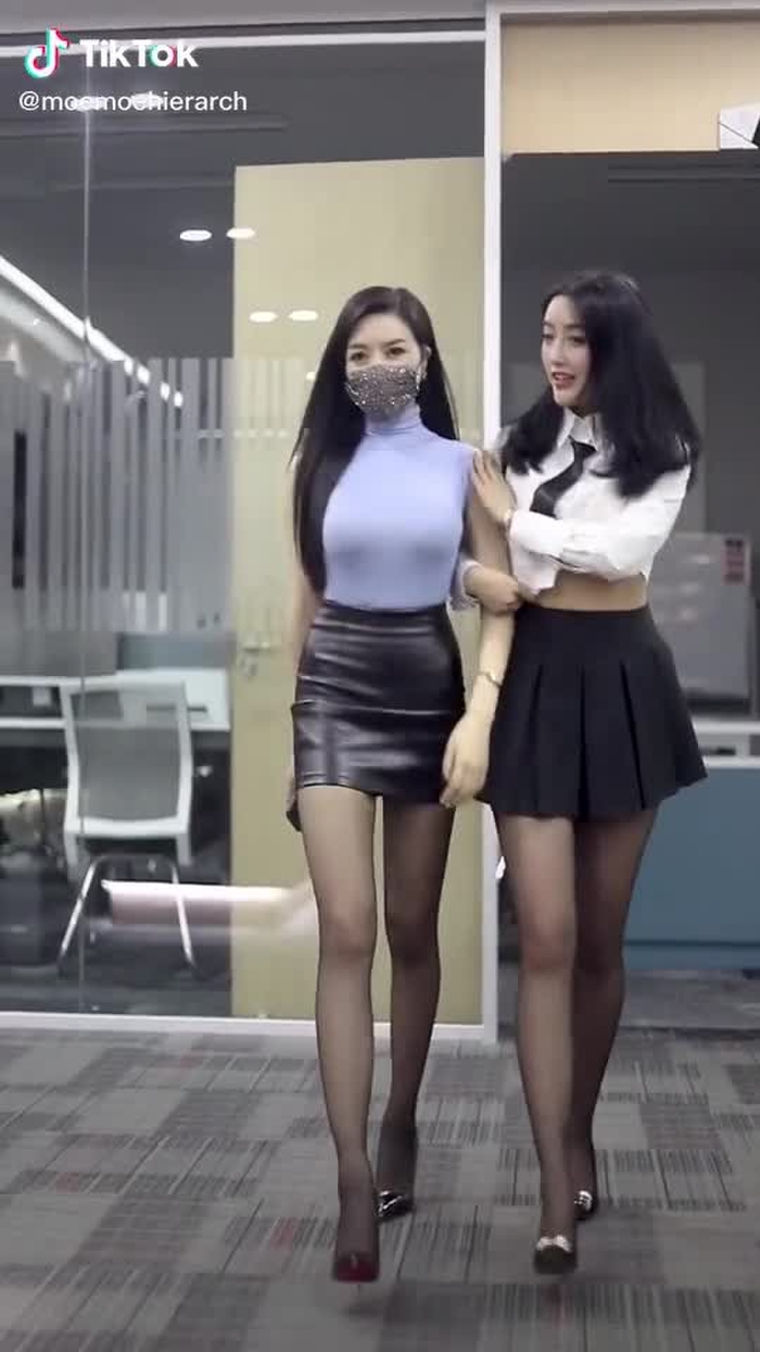 Jianhao Li (@cn_streetfashion) on TikTok 330