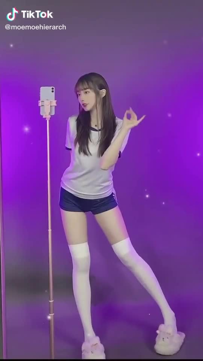 Jianhao Li (@cn_streetfashion) on TikTok 351