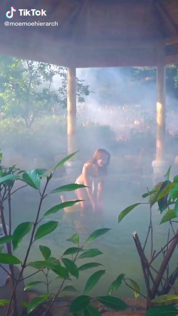 Jianhao Li (@cn_streetfashion) on TikTok 377