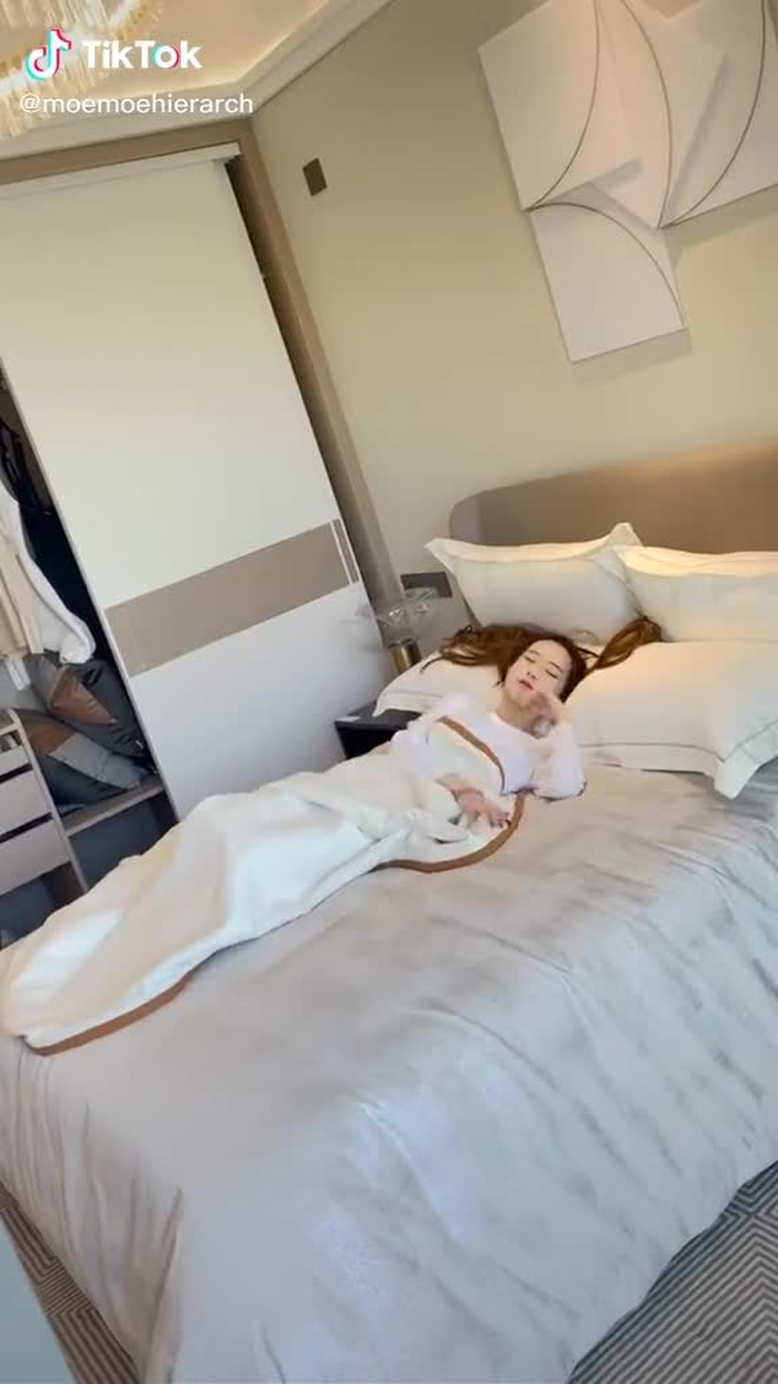 Jianhao Li (@cn_streetfashion) on TikTok 378
