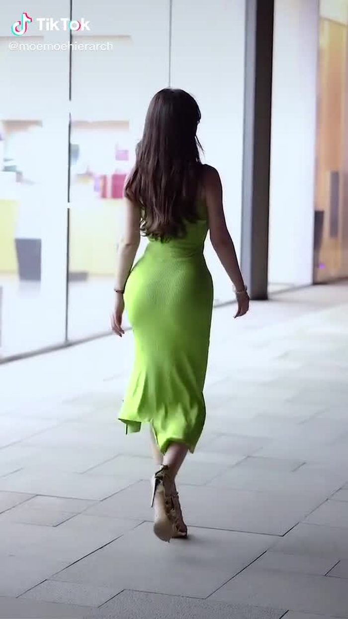 Jianhao Li (@cn_streetfashion) on TikTok 381
