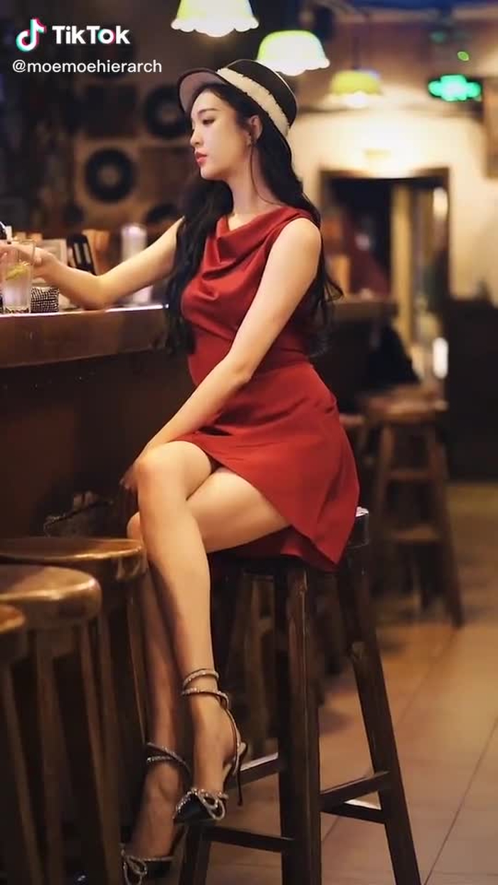 Jianhao Li (@cn_streetfashion) on TikTok 383