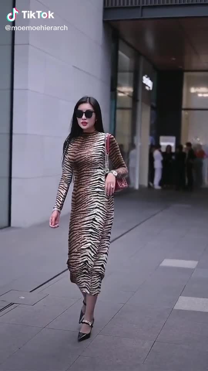 Jianhao Li (@cn_streetfashion) on TikTok 398