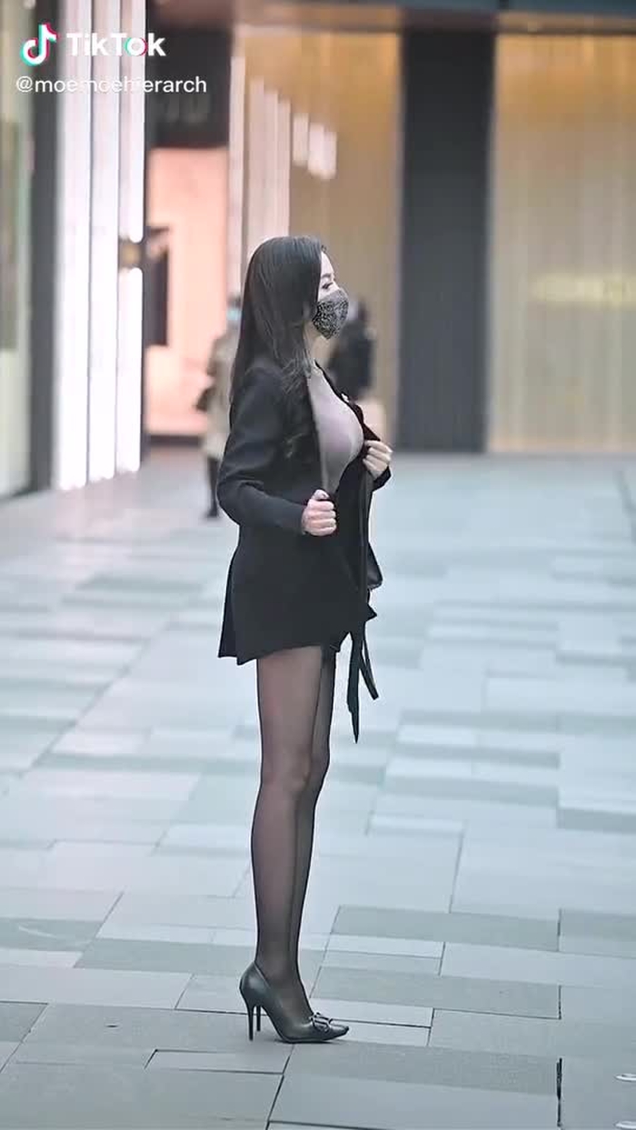 Jianhao Li (@cn_streetfashion) on TikTok 409