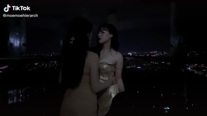 Jianhao Li (@cn_streetfashion) on TikTok 412