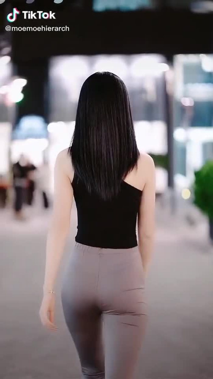 Jianhao Li (@cn_streetfashion) on TikTok 430
