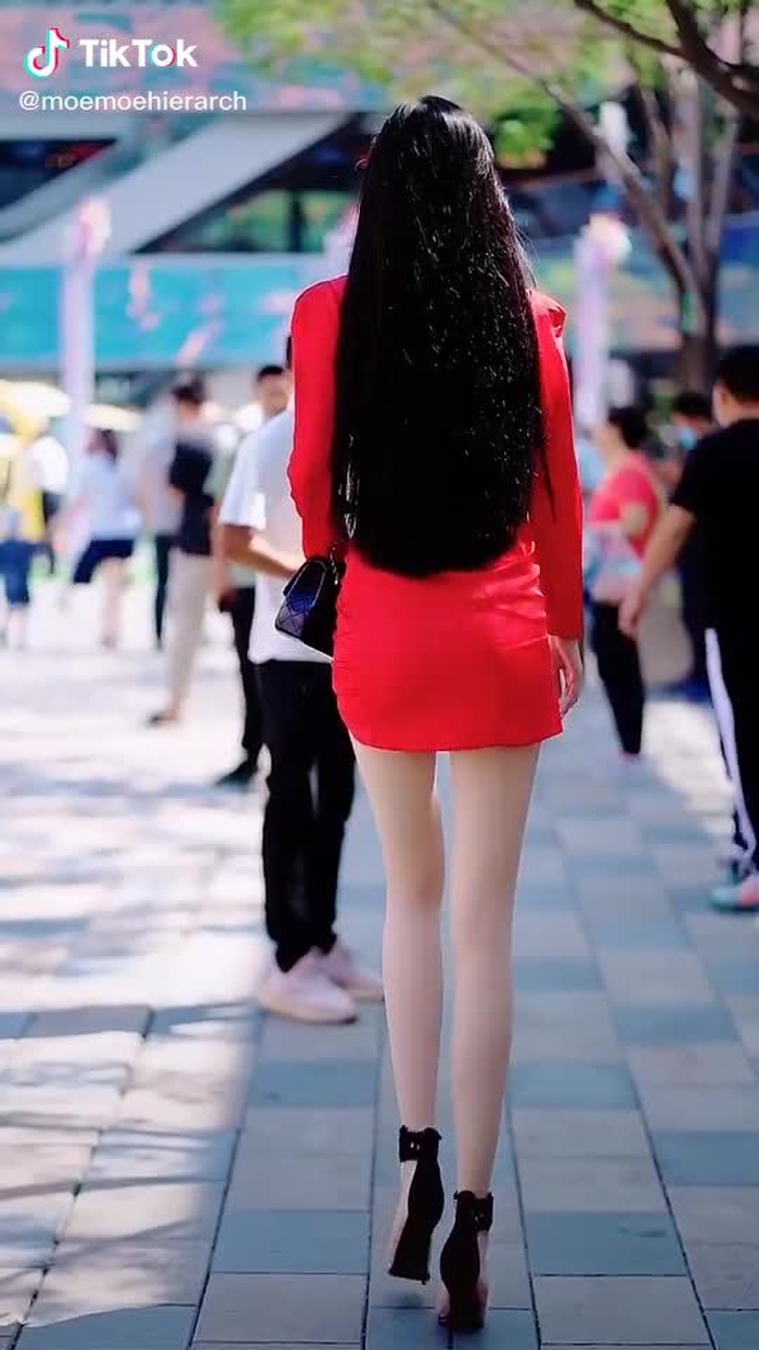 Jianhao Li (@cn_streetfashion) on TikTok 439
