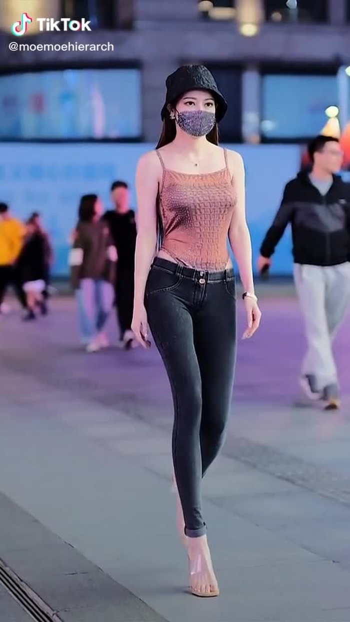 Jianhao Li (@cn_streetfashion) on TikTok 460