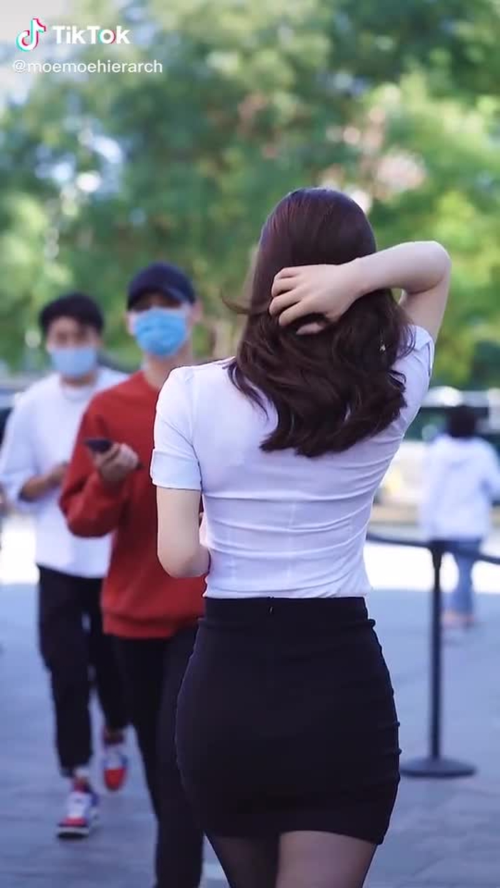 Jianhao Li (@cn_streetfashion) on TikTok 464