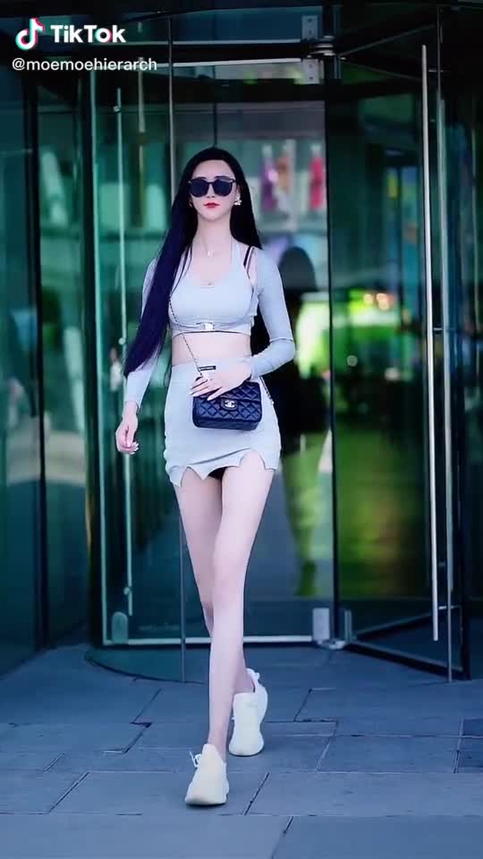 Jianhao Li (@cn_streetfashion) on TikTok 468