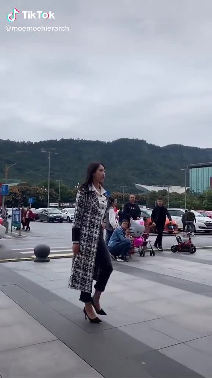 Jianhao Li (@cn_streetfashion) on TikTok 470