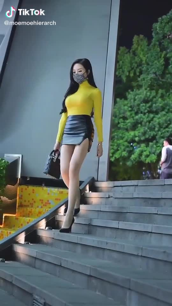 Jianhao Li (@cn_streetfashion) on TikTok 485
