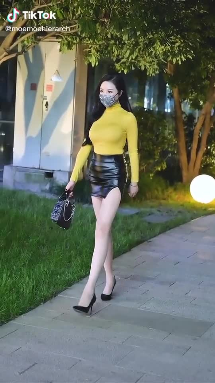Jianhao Li (@cn_streetfashion) on TikTok 490